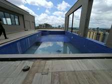 6 Bed Apartment with En Suite in Parklands