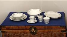 FOR SALE QUALITY DINNERWARE / 88 PIECES  / SERVICES FOR 16