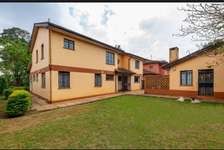 4 Bed House with En Suite at Mountain View
