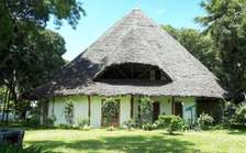 8 Bed House with Swimming Pool in Malindi