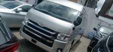 TOYOTA HIACE 9L AUTOMATIC DIESEL SUPER GL WITH SEATS
