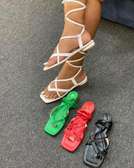 Elegant strappy open shoes