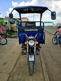 CHAMPION CARGO TUKTUK