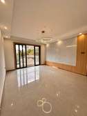 2 Bed Apartment with Swimming Pool in Riverside