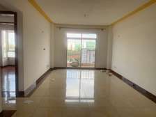 2 bedroom apartment master Ensuite available
