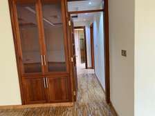 4 Bed Apartment with En Suite in Kileleshwa