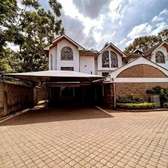 5 Bed Townhouse with En Suite in Lavington