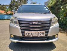TOYOTA NOAH NEW SHAPE 2014 MODEL