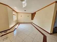 3 Bed Apartment with En Suite in Kileleshwa