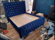 5 by 6 well tufted chester bed