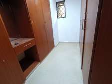 5 Bed Apartment with En Suite at 3Rd Parklands