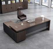 L-Shaped Executive Desk – High-Quality Office Furniture