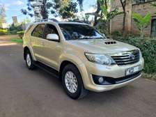 TOYOTA FORTUNER