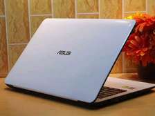ASUS X555UJ