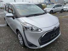 Toyota sienta normal 2018model