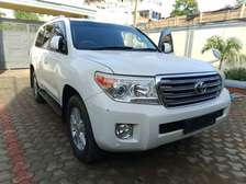 Toyota LC 200 2008 body upgrade to 2020 version