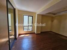 5 Bed Apartment with En Suite in Kilimani