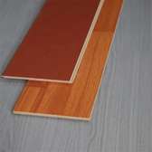 Durable Laminate Flooring Warm Wood Click-Lock