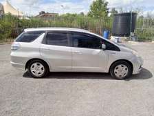 Honda Fit Shuttle 2015