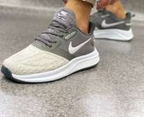 Nike Air Zoom  Water shell Splash in Grey and White