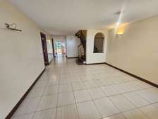 4 Bed Apartment with En Suite in Riverside