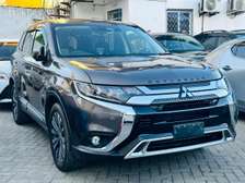 MISTUBISHI OUTLANDER 2018 MODEL