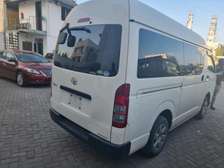 TOYOTA HIACE AUTO DIESEL HIGH ROOF..