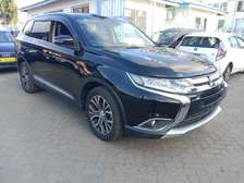 Mitsubishi outlander black 2000cc