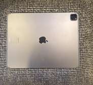 Apple iPad Pro 12.9 (2022) 128 GB Silver