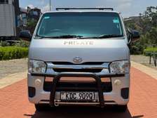 TOYOTA HIACE 7L