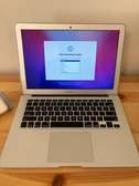 MacBook Air 2015 13.3" Retina Display  i5 4GB RAM 128GB SSD