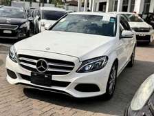 Mercedes Benz C 200 2017 model white