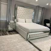 6*6 deep tufted, mirrored bed