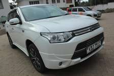 Mitsubishi Outlander PHEV GG2W 2015 98,000 Kms