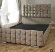 Modern 5*6 tufted bed