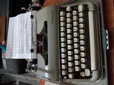 Olympia sm2 manual typewriter