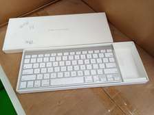 Apple Wireless Keyboard with Bluetooth