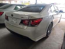 TOYOTA CROWN ATHLETS NEW IMPORT.