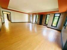 5 Bed Townhouse with En Suite at Lavington