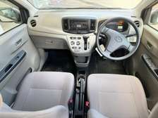Diahatsu Mira Pearl white Mileage 17,000km