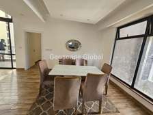 3 Bed Apartment with En Suite in Riverside