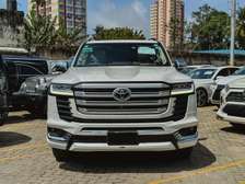 Toyota land cruiser Zx Sunroof 2022