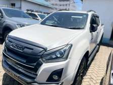 ISUZU DOUBLE CABIN 2020MODEL AUTOMATIC DIESEL