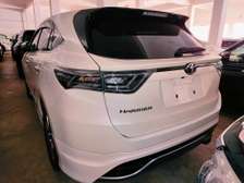 Toyota Harrier premium grade 2016