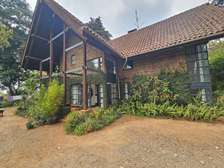 4 Bed House with En Suite in Nyari