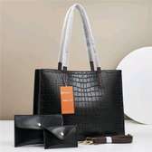 QUEEN LADIES HANDBAGS @BEST PRICE ONLINE
