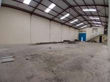 6,000 ft² Warehouse with Parking at Sabaki