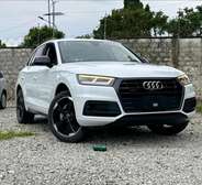 AUDI Q5 QUATTRO