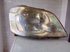 Toyota Noah Headlight (2002/2003)