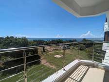 4 Bed Apartment with En Suite in Kizingo